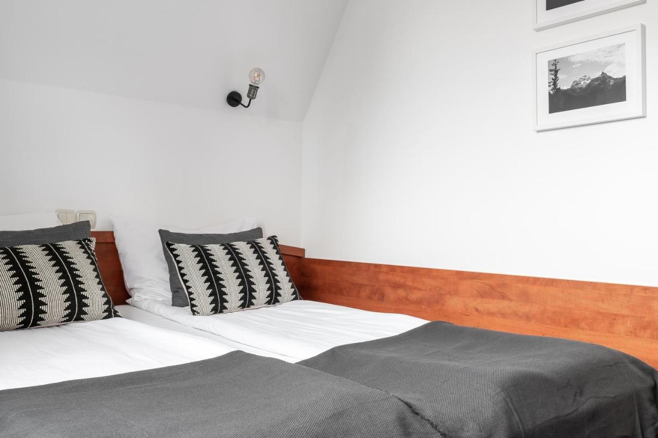 Oberza Pod Roza Restauracja, Sauny, Jacuzzi Bed & Breakfast โนวือตาร์ก ภายนอก รูปภาพ