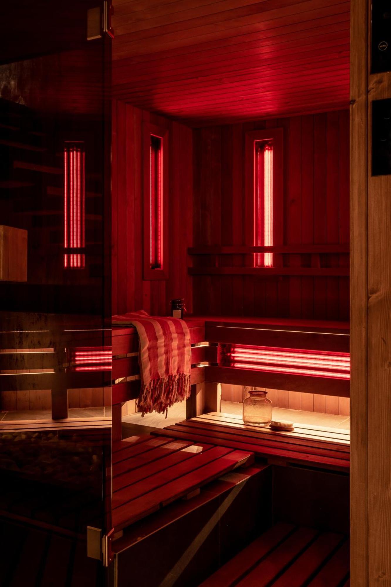Oberza Pod Roza Restauracja, Sauny, Jacuzzi Bed & Breakfast โนวือตาร์ก ภายนอก รูปภาพ