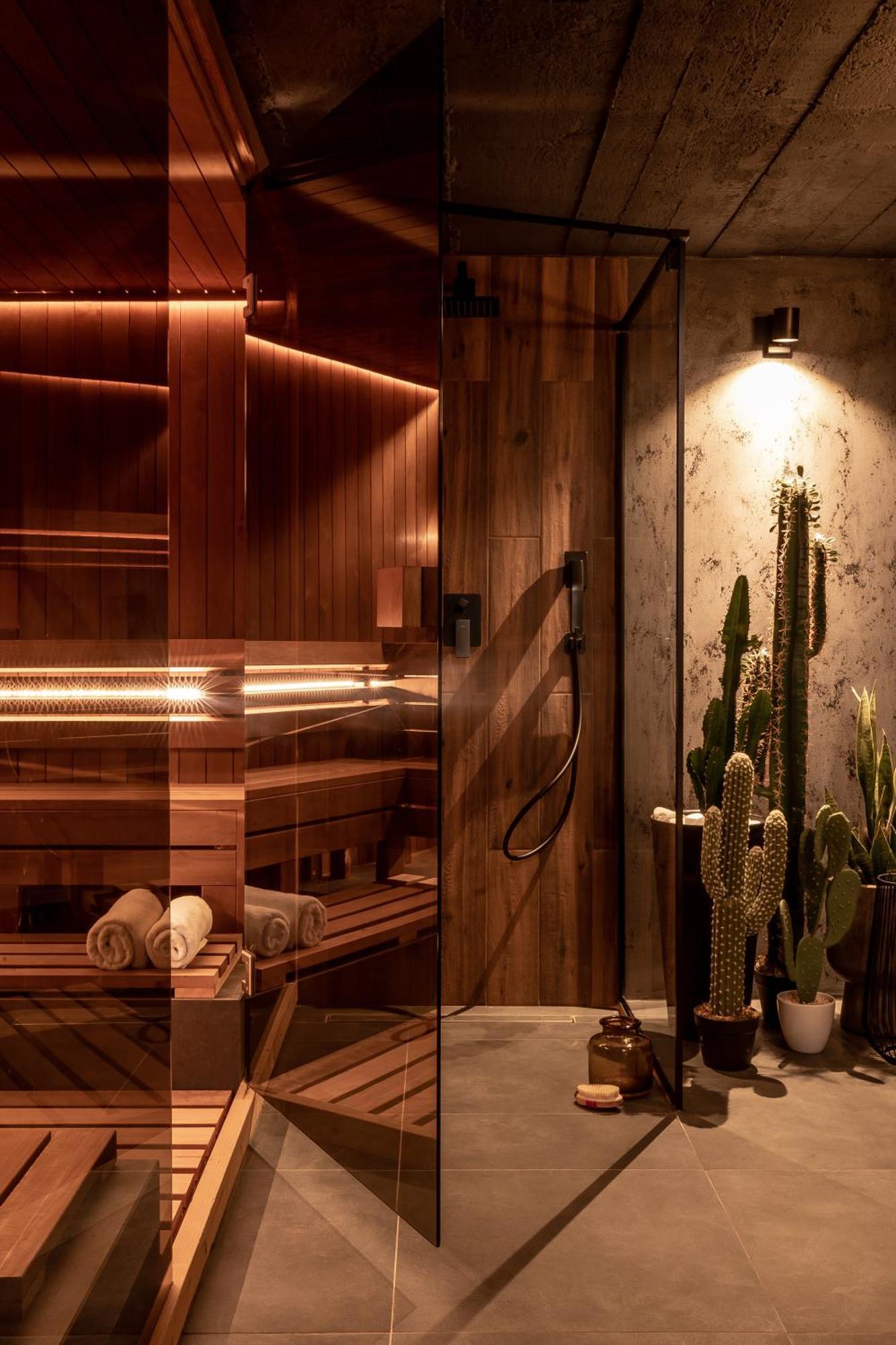 Oberza Pod Roza Restauracja, Sauny, Jacuzzi Bed & Breakfast โนวือตาร์ก ภายนอก รูปภาพ