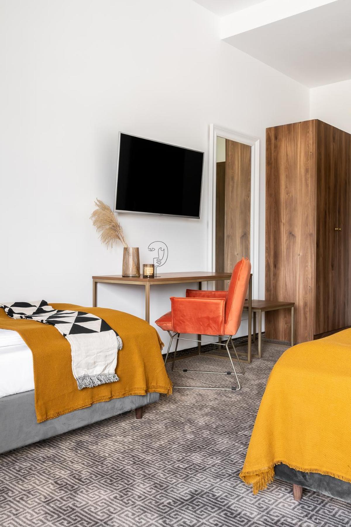 Oberza Pod Roza Restauracja, Sauny, Jacuzzi Bed & Breakfast โนวือตาร์ก ภายนอก รูปภาพ