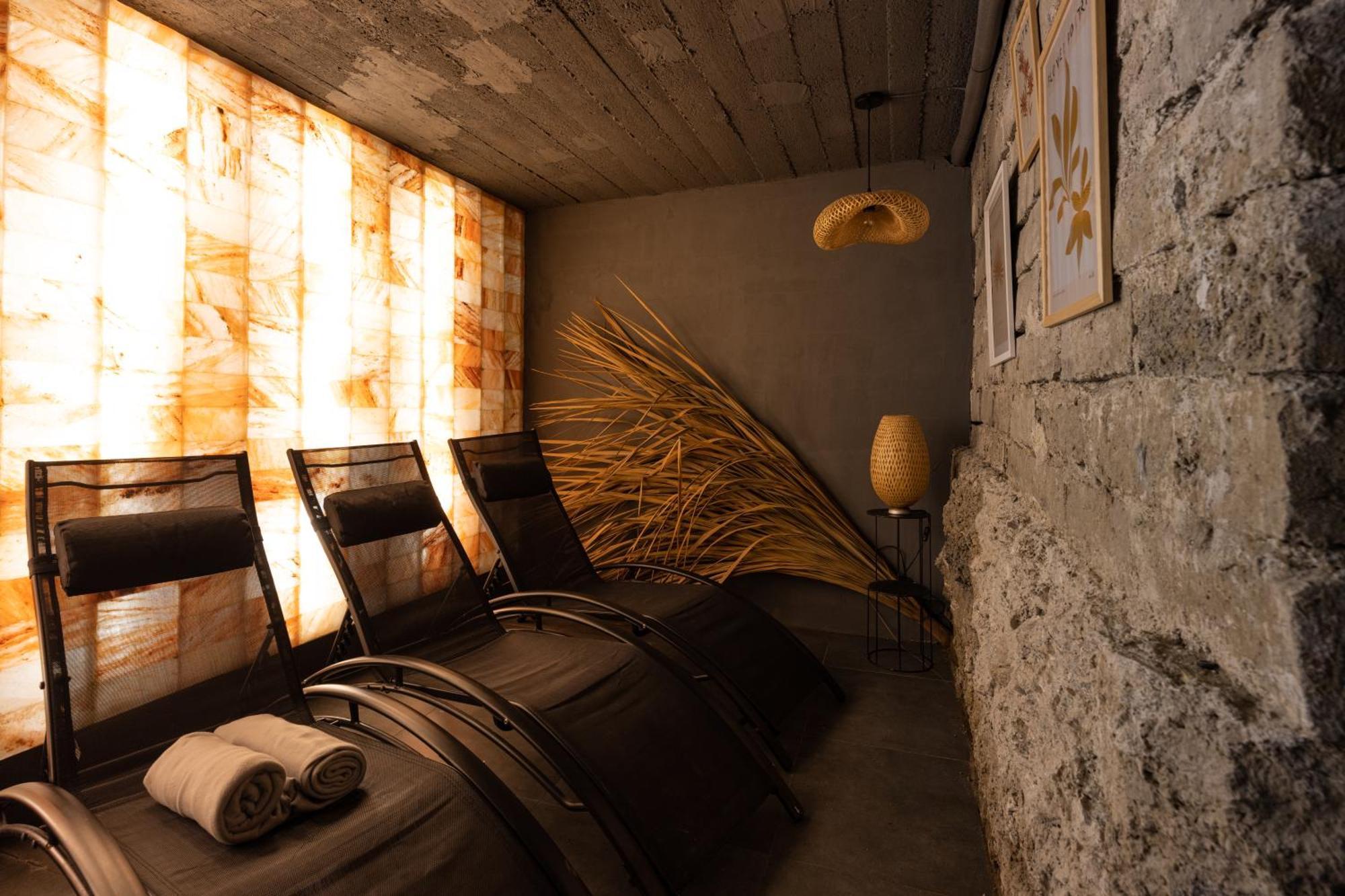 Oberza Pod Roza Restauracja, Sauny, Jacuzzi Bed & Breakfast โนวือตาร์ก ภายนอก รูปภาพ