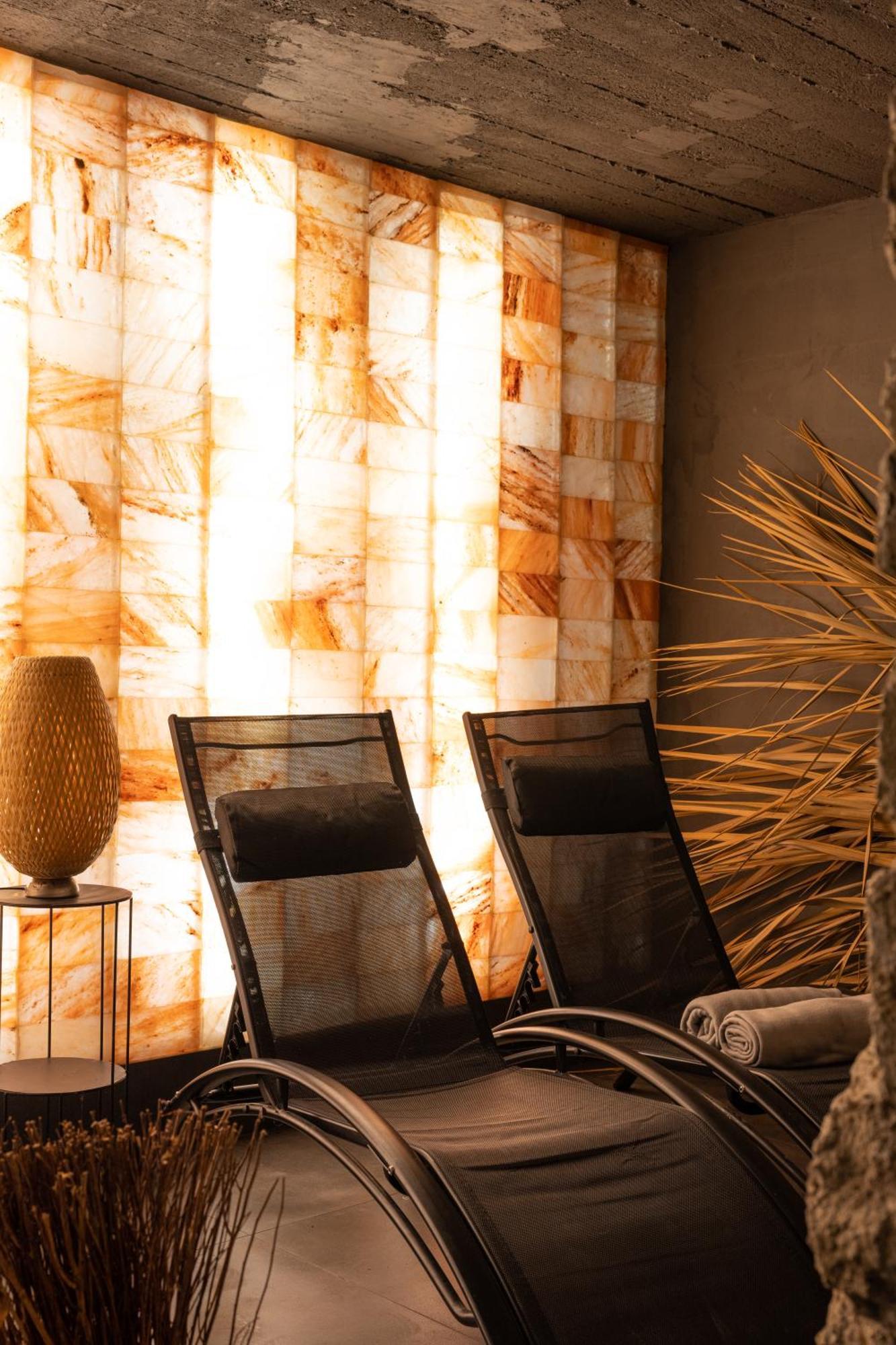 Oberza Pod Roza Restauracja, Sauny, Jacuzzi Bed & Breakfast โนวือตาร์ก ภายนอก รูปภาพ